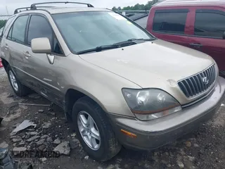 1999 Lexus RX 300 z VIN JT6GF10U8X0029642, wystawiony jako IAAI lot #42188006 z przebiegiem 350 865 mil mil oraz . Historia ofert i sprzedaży dostępna na DreamBid. Obrazek 1.