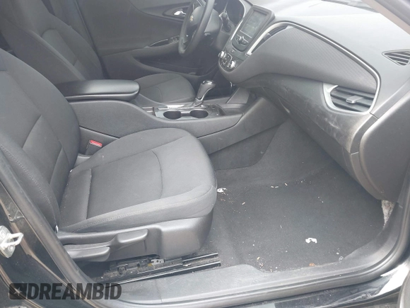 2016 Chevrolet Malibu LS с VIN 1G1ZB5ST9GF276568, выставлен на аукционе IAAI как лот 42114390 с пробегом 131 424 миль миль и . История ставок и продаж доступна на DreamBid. Изображение 5.