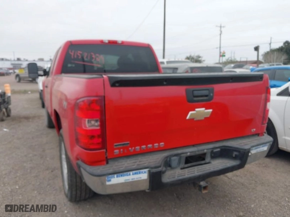 2011 Chevrolet Silverado 1500 LT with VIN 1GCRCSE04BZ375651, listed as a IAAI auction lot 41571329 with 320,878 mi miles. Bid and sale history available at carsss.com. Image 3.