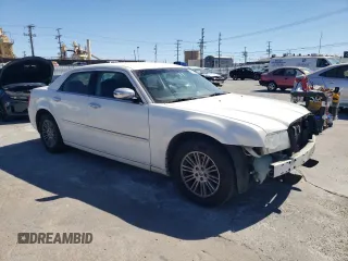 2010 Chrysler 300 Touring with VIN 2C3CA5CV9AH160961, listed as a Copart auction lot 68814424 with 221,248 mi miles and Salvage Title. Bid and sale history available at carsss.com. Image 4.