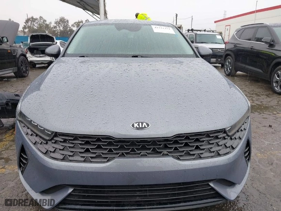 2021 Kia K5 LX with VIN 5XXG24J28MG072813, listed as a IAAI auction lot 41731371 with 56,135 mi miles. Bid and sale history available at carsss.com. Image 12.