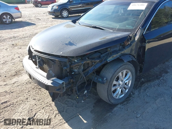 2014 Nissan Altima 2.5 with VIN 1N4AL3AP7EC410329, listed as a IAAI auction lot 40676400 with 153,626 mi miles. Bid and sale history available at carsss.com. Image 6.