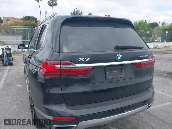 2020 BMW X7 xDrive40i z VIN 5UXCW2C03L9A00546, wystawiony jako IAAI lot #42057736 z przebiegiem 65 121 mil mil oraz . Historia ofert i sprzedaży dostępna na DreamBid. Obrazek 3.