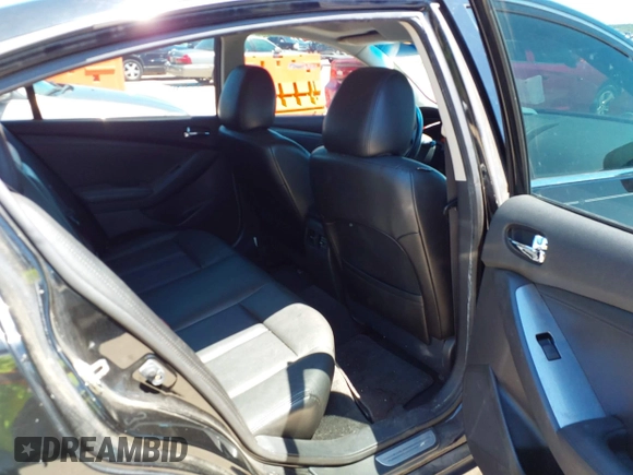 2012 Nissan Altima 3.5 SR with VIN 1N4BL2AP1CN561392, listed as a IAAI auction lot 42083850 with 187,570 mi miles. Bid and sale history available at carsss.com. Image 8.