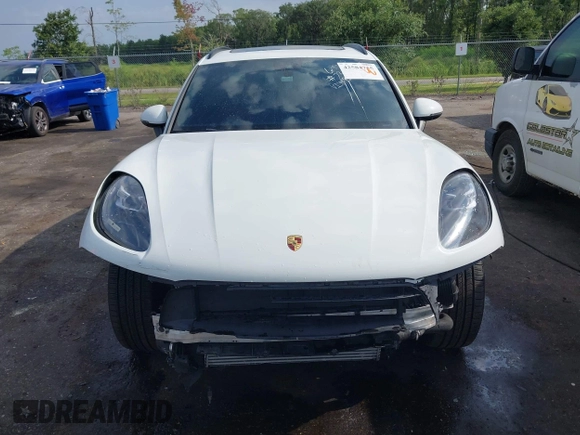 2020 Porsche Macan with VIN WP1AA2A51LLB06840, listed as a IAAI auction lot 42584735 with 60,320 mi miles and . Bid and sale history available at DreamBid. Image 12.