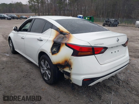 2020 Nissan Altima S z VIN 1N4BL4BV7LC191246, wystawiony jako IAAI lot #41606072 z przebiegiem 104 367 mil mil oraz . Historia ofert i sprzedaży dostępna na DreamBid. Obrazek 3.
