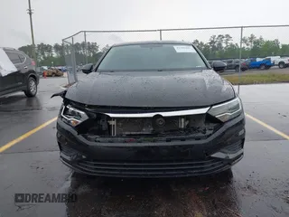 2020 Volkswagen Jetta S z VIN 3VWCB7BU0LM054526, wystawiony jako IAAI lot #42102027 z przebiegiem 75 780 mil mil oraz . Historia ofert i sprzedaży dostępna na DreamBid. Obrazek 12.