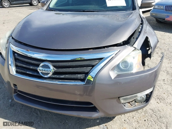 2013 Nissan Altima 3.5 SL with VIN 1N4BL3AP2DN547816, listed as a IAAI auction lot 41757780 with 143,238 mi miles. Bid and sale history available at carsss.com. Image 12.