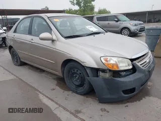 2007 Kia Spectra EX z VIN KNAFE121775404494, wystawiony jako IAAI lot #42140090 z przebiegiem 177 994 mil mil oraz . Historia ofert i sprzedaży dostępna na DreamBid. Obrazek 1.