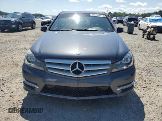 2013 Mercedes-Benz C 250 Sport z VIN WDDGF4HB4DR265117, wystawiony jako Copart lot #61443835 z przebiegiem 114 019 mil mil oraz Szkoda całkowita • Salvage title. Historia ofert i sprzedaży dostępna na DreamBid. Obrazek 5.