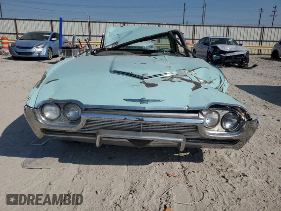 1961 Ford Thunderbird with VIN 1Y71Z144517, listed as a Copart auction lot 73210934 with 84,354 mi miles and Non Repairable. Bid and sale history available at DreamBid. Image 5.