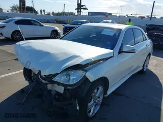 2013 Mercedes-Benz E-Class E 350 Luxury with VIN WDDHF5KB2DA721777, listed as a IAAI auction lot 41756226 with 128,954 mi miles. Bid and sale history available at carsss.com. Image 6.