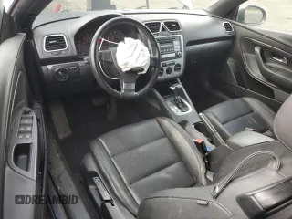 2008 Volkswagen Eos Turbo z VIN WVWBA71F78V037336, wystawiony jako Copart lot #49514235 z przebiegiem 145 204 mil mil oraz Szkoda całkowita • Salvage title. Historia ofert i sprzedaży dostępna na DreamBid. Obrazek 8.