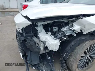 2024 Lexus RX 350 z VIN 2T2BAMBA3RC036220, wystawiony jako IAAI lot #41912482 z przebiegiem 5318 mil mil oraz . Historia ofert i sprzedaży dostępna na DreamBid. Obrazek 6.