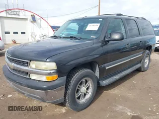 2004 Chevrolet Suburban LT with VIN 3GNEC16T84G317408, listed as a IAAI auction lot 41758444 with 296,784 mi miles. Bid and sale history available at carsss.com. Image 2.
