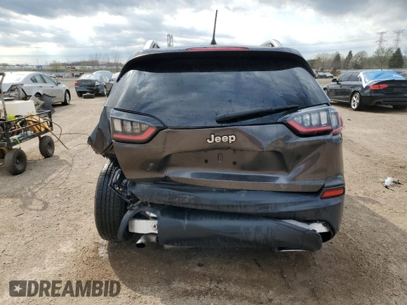 2020 Jeep Cherokee Lux z VIN 1C4PJLLX3LD632039, wystawiony jako Copart lot #54163895 z przebiegiem 101 897 mil mil oraz Szkoda całkowita • Salvage title. Historia ofert i sprzedaży dostępna na DreamBid. Obrazek 6.