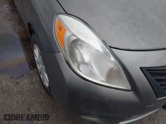 2012 Nissan Versa SV с VIN 3N1CN7AP0CL870098, выставлен на аукционе IAAI как лот 42484119 с пробегом 103 670 миль миль и . История ставок и продаж доступна на DreamBid. Изображение 6.