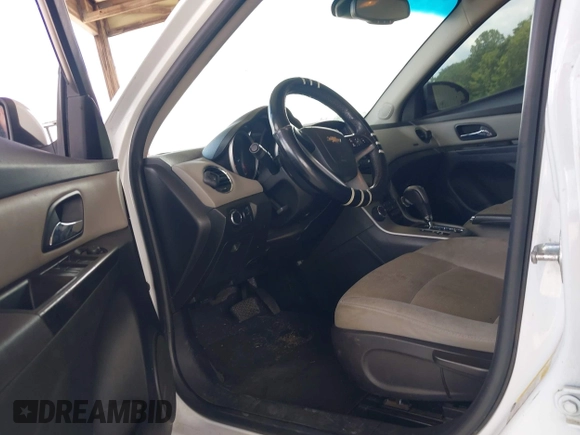 2014 Chevrolet Cruze 1LT with VIN 1G1PC5SB9E7361395, listed as a IAAI auction lot 42706637 with 226,075 mi miles and . Bid and sale history available at DreamBid. Image 5.