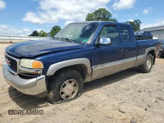2002 GMC Sierra 1500 SLE with VIN 2GTEK19T621378897, listed as a Copart auction lot 60898315 with 137,509 mi miles and Salvage title. Bid and sale history available at DreamBid. Image 1.