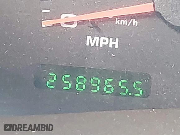 2003 Ford Excursion Limited z VIN 1FMNU42P83EC62184, wystawiony jako IAAI lot #41467896 z przebiegiem 258 965 mil mil oraz . Historia ofert i sprzedaży dostępna na DreamBid. Obrazek 15.