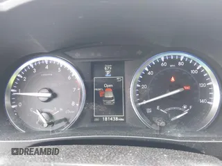 2016 Toyota Highlander XLE z VIN 5TDJKRFHXGS258923, wystawiony jako IAAI lot #42372340 z przebiegiem 181 438 mil mil oraz . Historia ofert i sprzedaży dostępna na DreamBid. Obrazek 7.