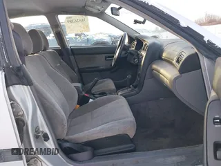 2002 Subaru Legacy L with VIN 4S3BE635927208389, listed as a IAAI auction lot 38526389 with 170,997 mi miles and . Bid and sale history available at DreamBid. Image 5.