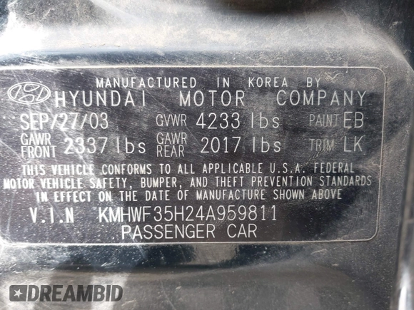 2004 Hyundai Sonata GLS with VIN KMHWF35H24A959811, listed as a IAAI auction lot 42145988 with 206,487 mi miles. Bid and sale history available at carsss.com. Image 9.