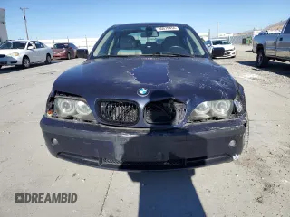 2005 BMW 3 Series 330xi with VIN WBAEW53475PN37055, listed as a Copart auction lot 80079454 with 178,136 mi miles and Salvage Title. Bid and sale history available at DreamBid. Image 5.