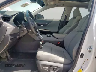 2023 Toyota Venza LE z VIN JTEAAAAH6PJ150805, wystawiony jako Copart lot #56855805 z przebiegiem 22 745 mil mil oraz Szkoda całkowita • Salvage title. Historia ofert i sprzedaży dostępna na DreamBid. Obrazek 7.