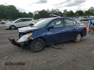 2019 Nissan Versa SV z VIN 3N1CN7AP8KL864080, wystawiony jako Copart lot #55659895 z przebiegiem 107 552 mil mil oraz Szkoda całkowita • Salvage title. Historia ofert i sprzedaży dostępna na DreamBid. Obrazek 1.