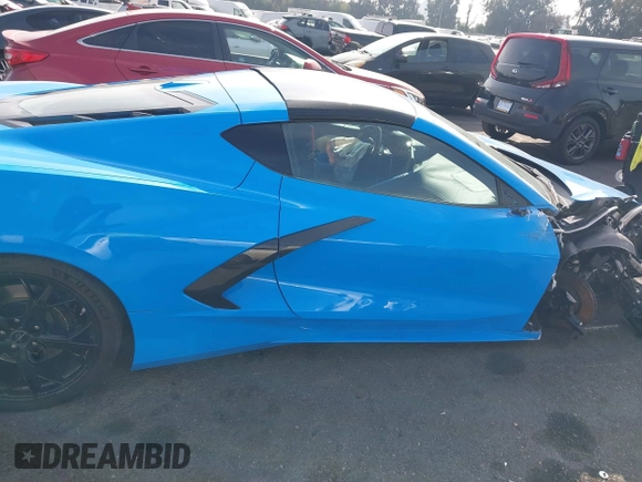 2020 Chevrolet Corvette 3LT z VIN 1G1Y82D45L5104956, wystawiony jako IAAI lot #41478131 z przebiegiem 49 295 mil mil oraz . Historia ofert i sprzedaży dostępna na DreamBid. Obrazek 14.