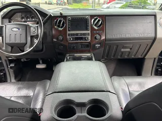 2011 Ford F-250 XL z VIN 1FT7W2BT4BEC66370, wystawiony jako Copart lot #56407075 z przebiegiem 97 025 mil mil oraz Czysty tytuł • Clean title. Historia ofert i sprzedaży dostępna na DreamBid. Obrazek 9.