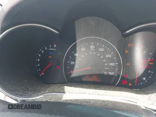 2014 Kia Sorento LX z VIN 5XYKT3A67EG517690, wystawiony jako IAAI lot #42273150 z przebiegiem 152 070 mil mil oraz . Historia ofert i sprzedaży dostępna na DreamBid. Obrazek 7.