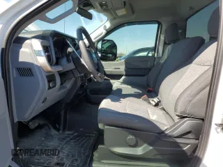 2024 Ford F-250 XL z VIN 1FTBF2BA3RED44401, wystawiony jako Copart lot #49447045 z przebiegiem 8 370 mil mil oraz Szkoda całkowita • Salvage title. Historia ofert i sprzedaży dostępna na DreamBid. Obrazek 7.
