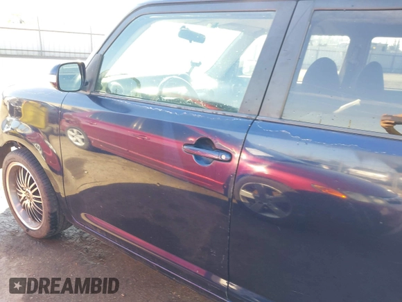 2008 Scion xB with VIN JTLKE50E281049021, listed as a IAAI auction lot 40832832 with 262,438 mi miles. Bid and sale history available at carsss.com. Image 20.