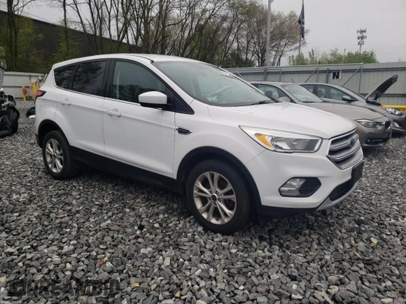 2017 Ford Escape SE with VIN 1FMCU9GDXHUD44286, listed as a Copart auction lot 54864485 with 138,212 mi miles and Clean Title. Bid and sale history available at carsss.com. Image 4.
