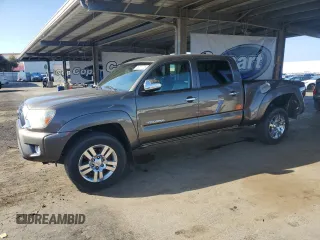 2013 Toyota Tacoma z VIN 5TFMU4FN8DX011065, wystawiony jako Copart lot #56927775 z przebiegiem 94 584 mil mil oraz Szkoda całkowita • Salvage title. Historia ofert i sprzedaży dostępna na DreamBid. Obrazek 1.