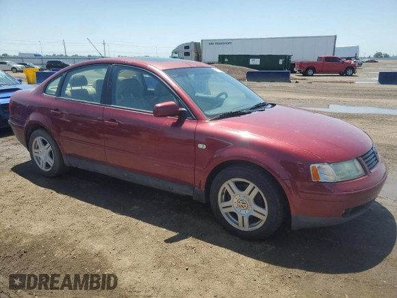 2000 Volkswagen Passat with VIN WVWPD23B9YP211602, listed as a Copart auction lot 61509955 with 121,435 mi miles and Clean title. Bid and sale history available at DreamBid. Image 4.