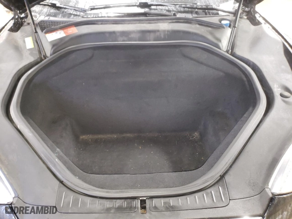 2015 Tesla Model S 85D with VIN 5YJSA4H49FF083636, listed as a Copart auction lot 85209014 with 136596 miles and Salvage Title. Bid and sale history available at carsss.com. Image 11.