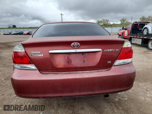 2006 Toyota Camry LE z VIN 4T1BF32K56U116492, wystawiony jako Copart lot #55510535 z przebiegiem 195 548 mil mil oraz Szkoda całkowita • Salvage title. Historia ofert i sprzedaży dostępna na DreamBid. Obrazek 6.
