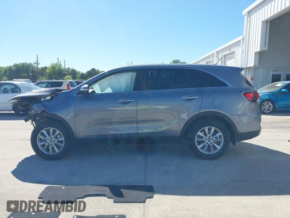 2019 Kia Sorento L with VIN 5XYPG4A3XKG605229, listed as a IAAI auction lot 41827291 with 59,594 mi miles. Bid and sale history available at carsss.com. Image 15.