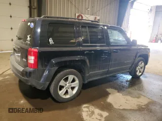 2011 Jeep Patriot Latitude with VIN 1J4NF1GB1BD219119, listed as a Copart auction lot 49386095 with 110,361 mi miles and Clean Title. Bid and sale history available at DreamBid. Image 3.