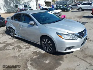 2017 Nissan Altima 2.5 SR with VIN 1N4AL3AP5HC213504, listed as a IAAI auction lot 41944535 with 71,159 mi miles. Bid and sale history available at carsss.com. Image 1.