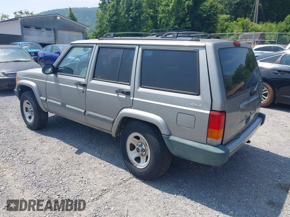 2000 Jeep Cherokee with VIN 1J4FF48S5YL174768, listed as a IAAI auction lot 42411154 with 204,428 mi miles and . Bid and sale history available at DreamBid. Image 3.