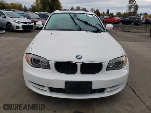 2011 BMW 1 Series 128i z VIN WBAUP9C51BVL89887, wystawiony jako Copart lot #78533234 z przebiegiem Nie podano mil oraz Szkody całkowita. Historia ofert i sprzedaży dostępna na DreamBid. Obrazek 5.