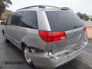 2005 Toyota Sienna XLE with VIN 5TDZA22C85S353310, listed as a IAAI auction lot 41546218 with 158,566 mi miles. Bid and sale history available at carsss.com. Image 3.