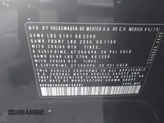 2019 Volkswagen Tiguan SE z VIN 3VV3B7AX3KM135261, wystawiony jako IAAI lot #42600904 z przebiegiem 62 026 mil mil oraz . Historia ofert i sprzedaży dostępna na DreamBid. Obrazek 9.