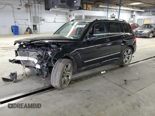 2013 Mercedes-Benz GLK 350 z VIN WDCGG8JB5DF940946, wystawiony jako Copart lot #56927945 z przebiegiem Nie podano mil oraz Szkody całkowita. Historia ofert i sprzedaży dostępna na DreamBid. Obrazek 1.