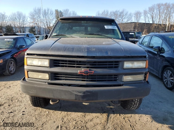 1999 Chevrolet Tahoe with VIN 3GNEK18R4XG120020, listed as a Copart auction lot 89172005 with 197,409 mi miles and Non Repairable. Bid and sale history available at carsss.com. Image 5.