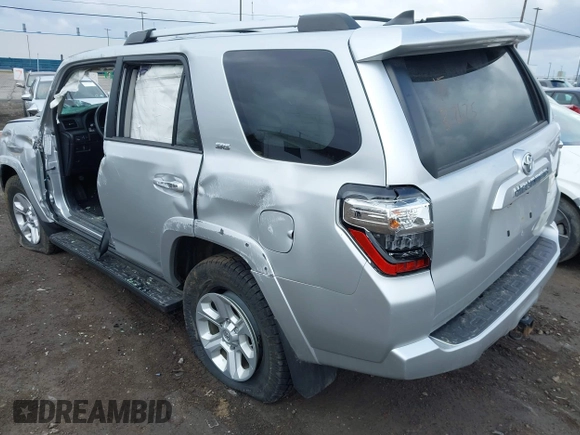 2021 Toyota 4Runner SR5 with VIN JTEMU5JRXM5941136, listed as a IAAI auction lot 41872436 with 74,272 mi miles and . Bid and sale history available at DreamBid. Image 3.